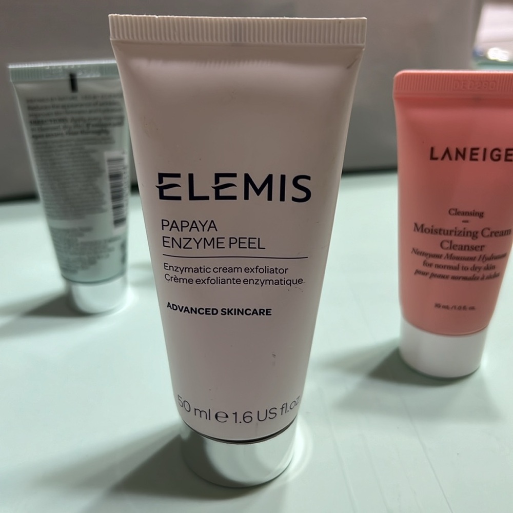 LAST CALL!  Cream Bundle NWT - Picture 7 of 8